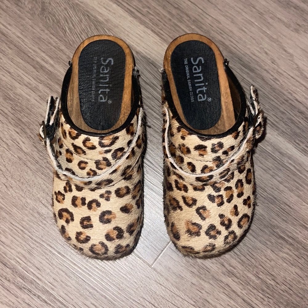 Kids Leopard Clogs